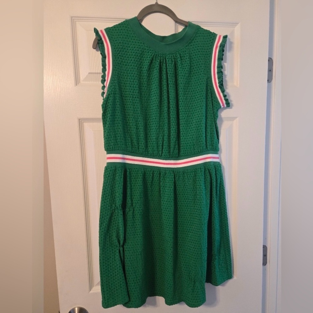 Green Sleeveless Mini Dress with Contrast Trim